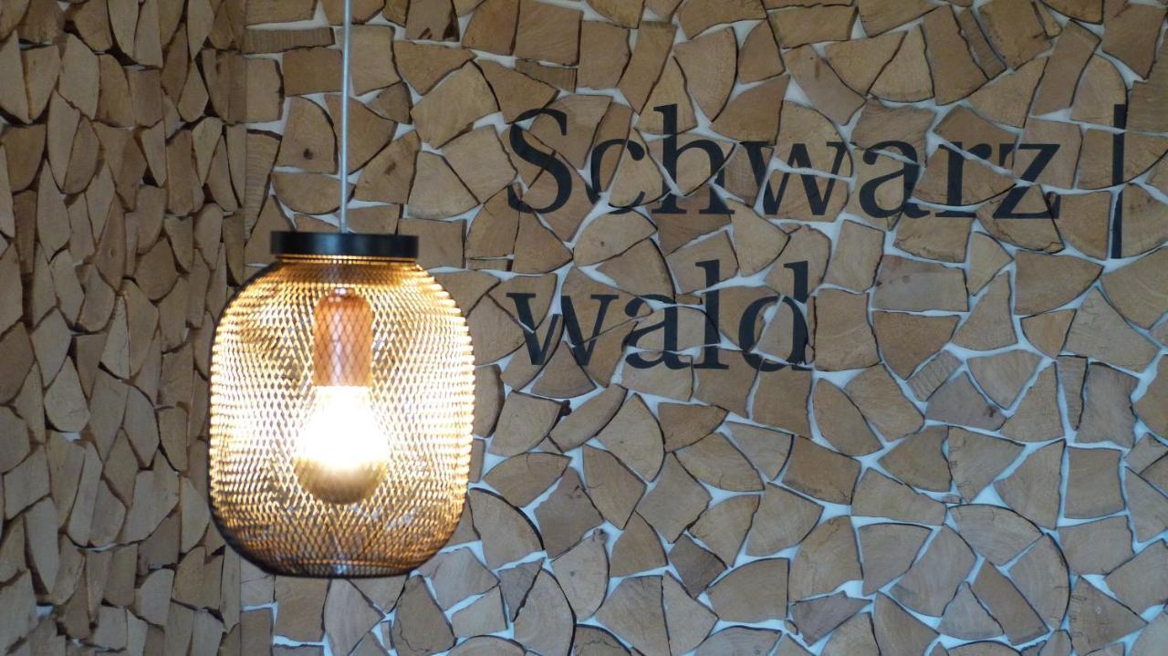 Schwarz I Wald Apartment 弗罗伊登施塔特 外观 照片